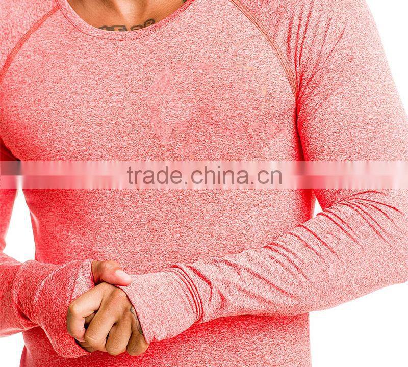 Compression long sleeve gym t shirt with scoop neck