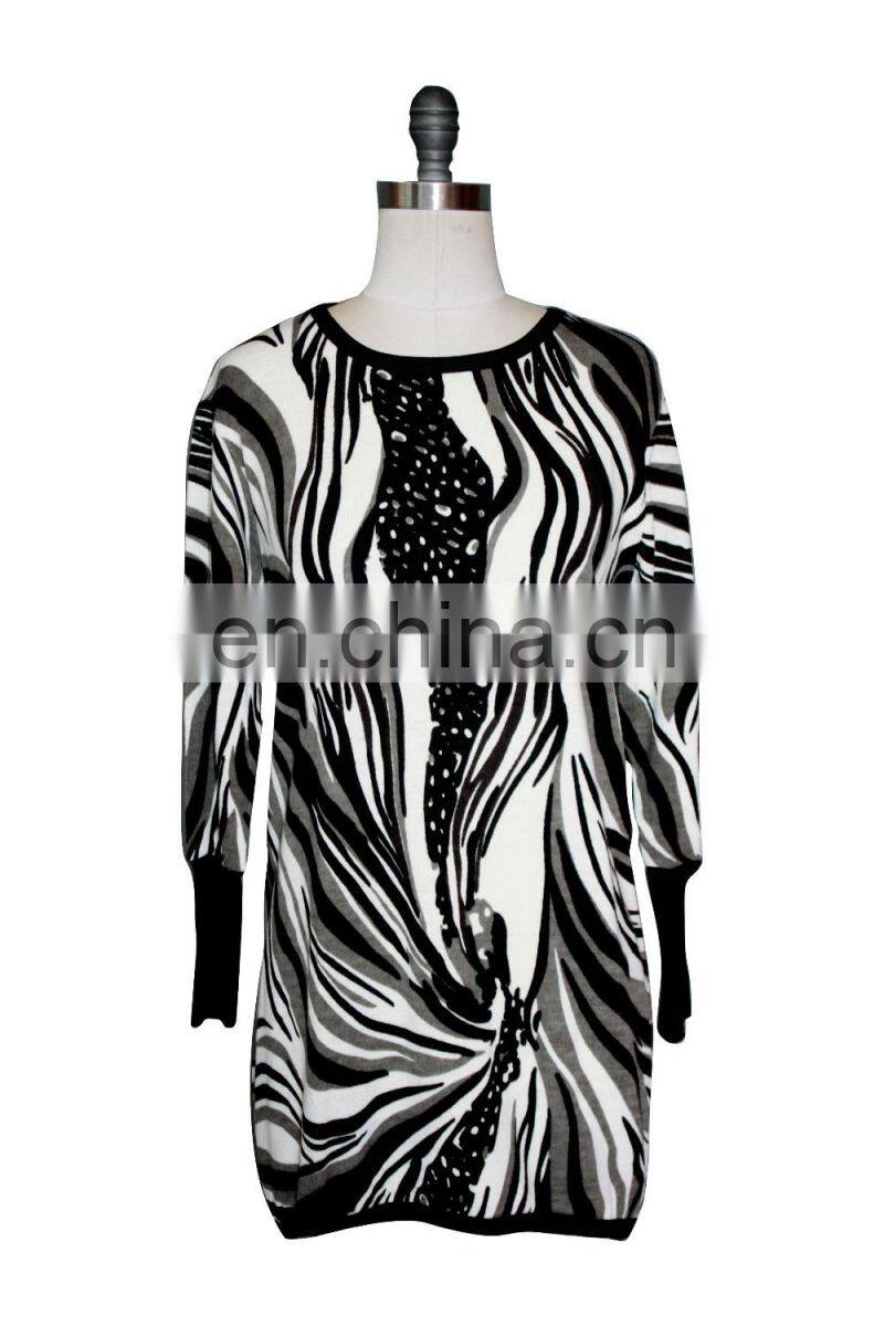 Abstract Paisley Worsted Round Neckine Tunic For Old Women