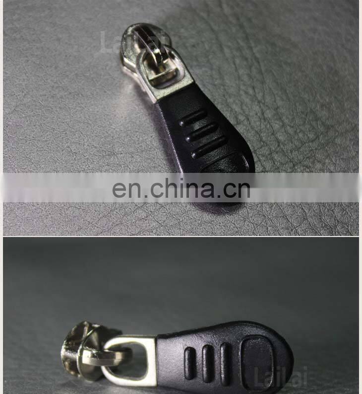 High quality wholesale free sample silicone zipper pull