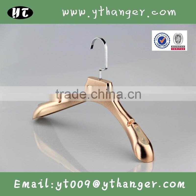HA6959 notched plastic shirt hanger rose gold coat hangers