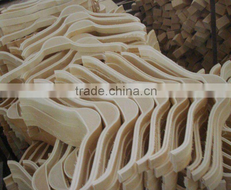 WA43 laminated wooden infant hanger