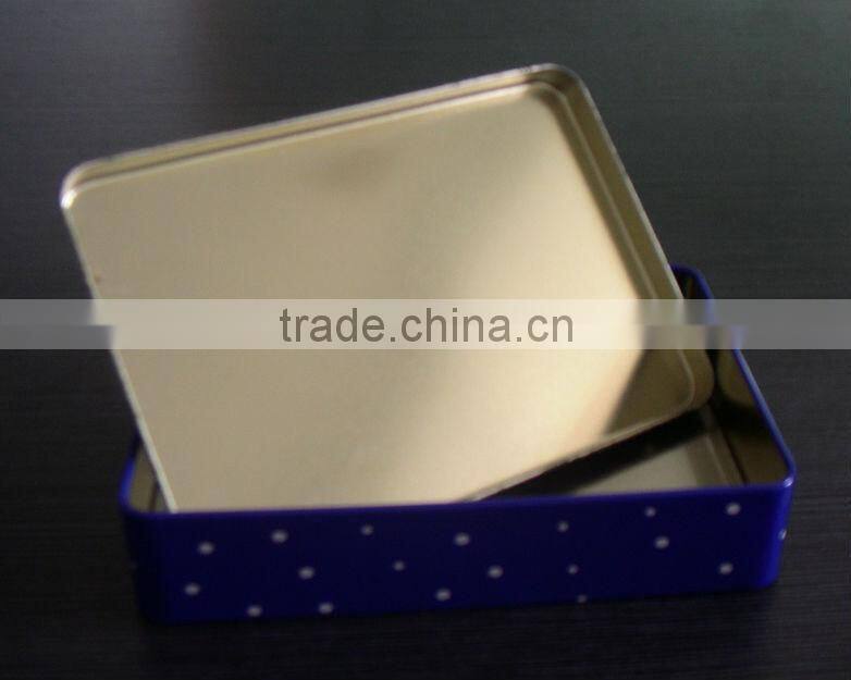 christmas seasonal gift packaging tin box