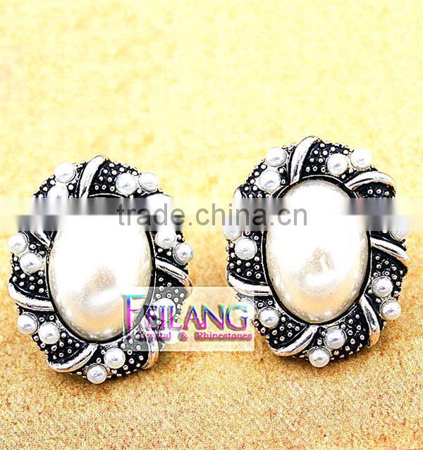 Oval Borders Alloy Earrings Set In Pearl Stud Earrings