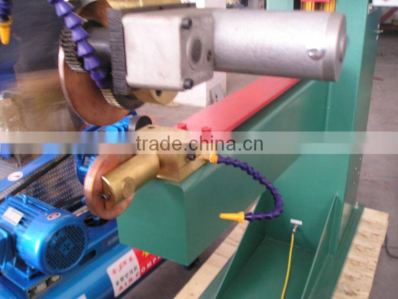 Tube seam welding machine