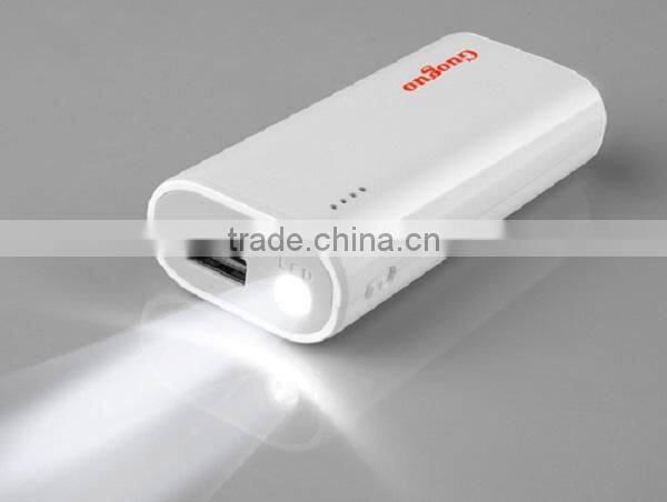 Guoguo 2016 Promotion fast charging battery charger portable 4000mAh power bank with led light