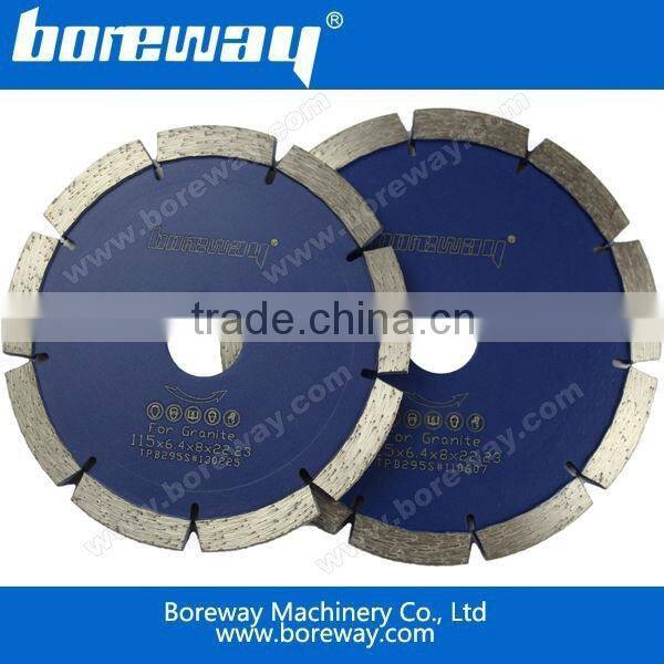 Diamond tuck point circular saw blade with V-shaped segment