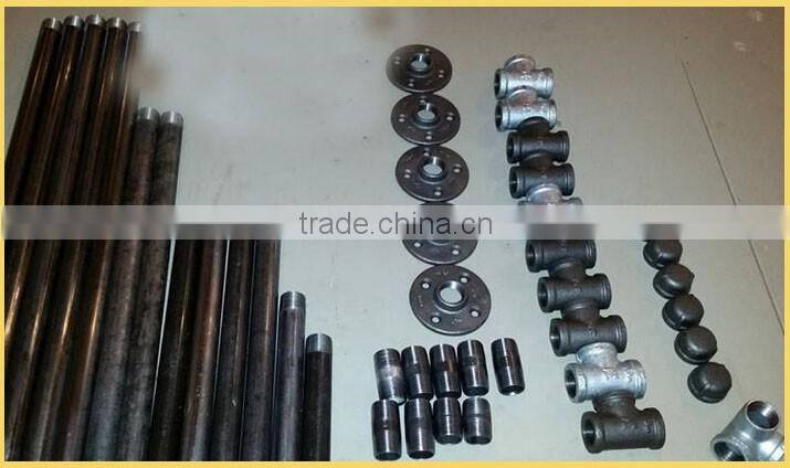 China manufacturer supply black npt threaded elbow union tee pipe fittings