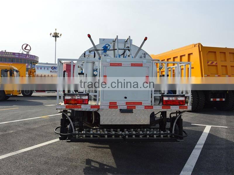 High quality Dongfeng 4x2 asphalt distribution trucks manufacturer