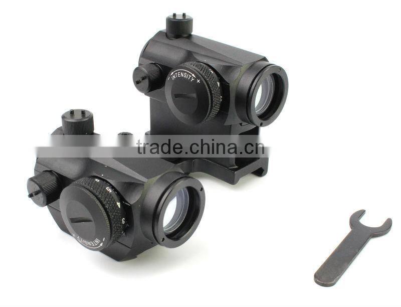 Compact red/green dot sight with standard weaver rail mount