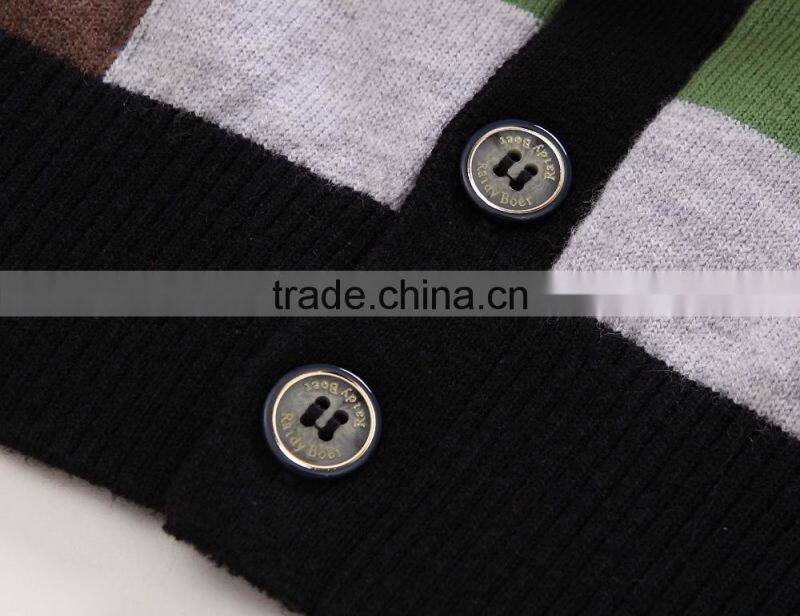 100% fine wool men's knitwear cardigan with check pattern