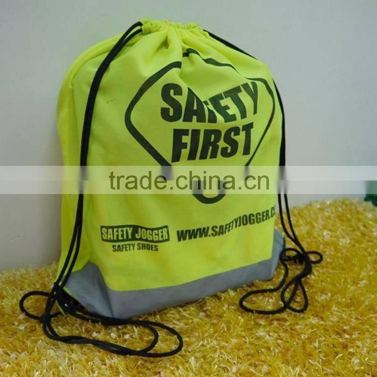 2016 New design hot sale drawstring gift wrapping plastic bags tote cotton calico drawstring bags for shopping