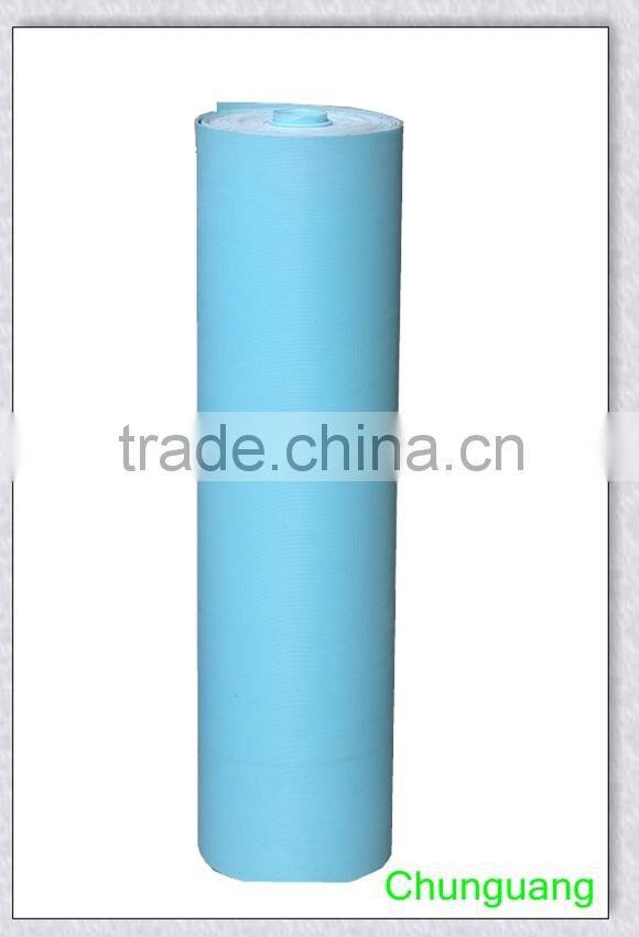 Low temperature hot melt ahdesive material / shoe toe puff material