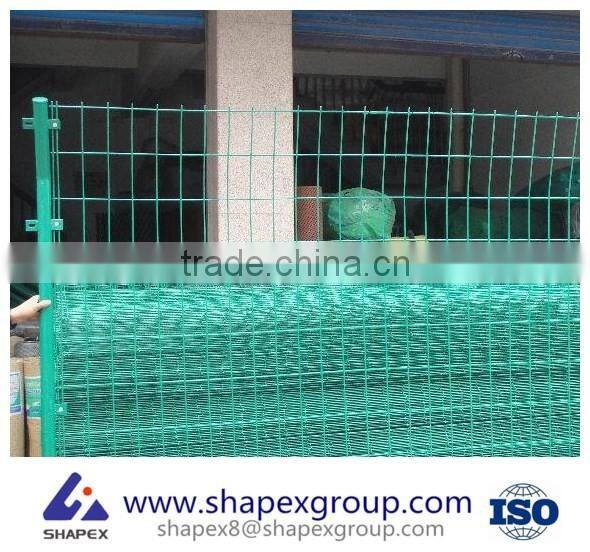 China supplier Hot-dipped galvanized / pvc coated / powder coated welded wire mesh fence
