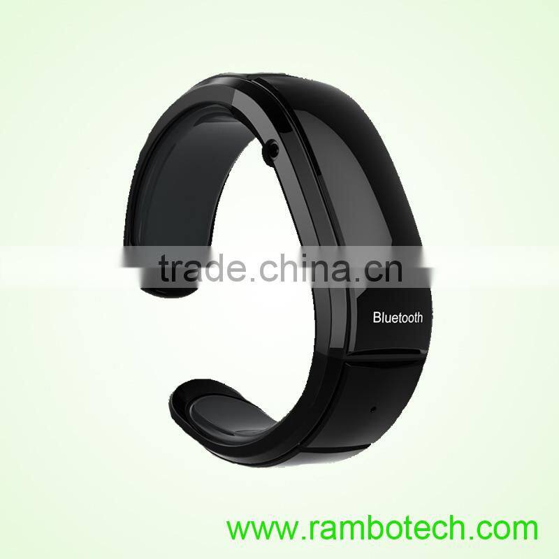 Fashionable bluetooth bracelet with vibration with powerful function