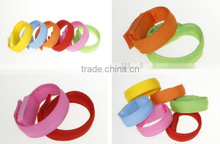 Yiwu Wholesale Low Price Profitional Gift Colorful Fashion Customized Nylon LED Flash Wristband