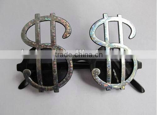 Novelty plastic party glasses