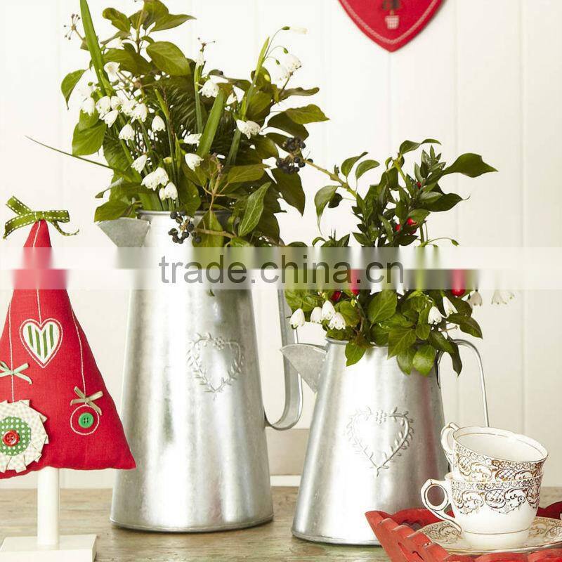 GARDEN BUCKET, GALVANIZED METAL FLOWER BUCKET, DECORATIVE GARDEN BUCKET