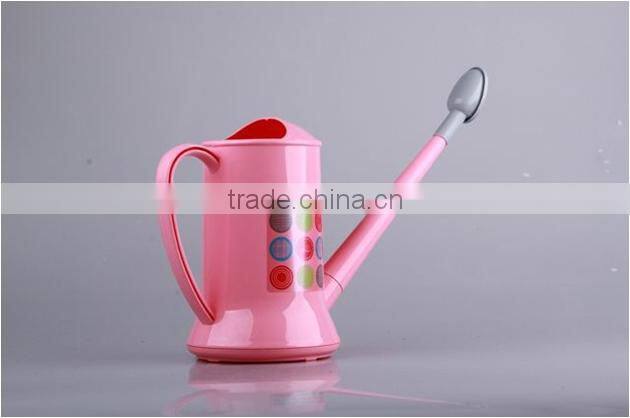 Top sale plastic garden watering can with handle for kids