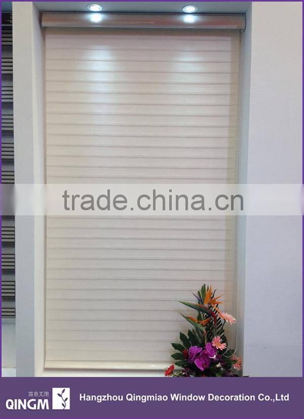 China QINGM Linnet Fabric 100% Polyester Factory Price Shangri-la Curtain