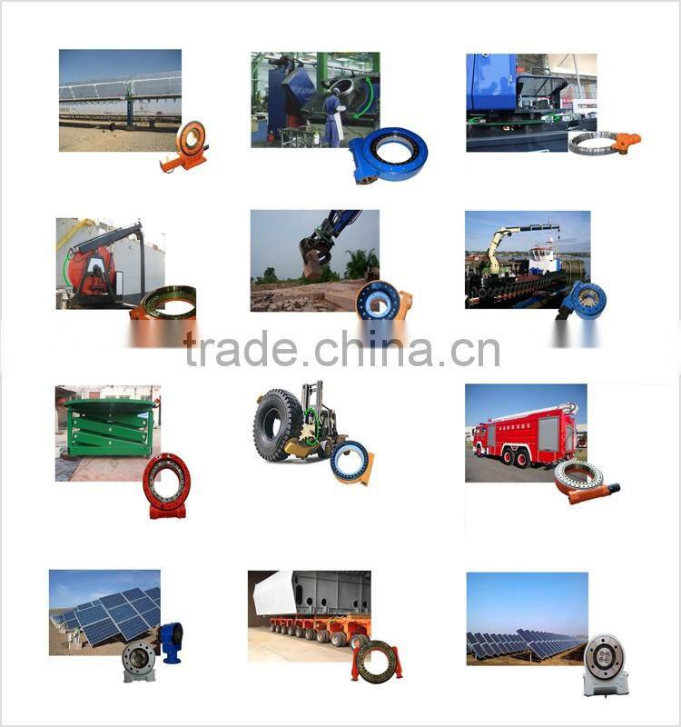 Solar slew gear worm drive for vertical mounting