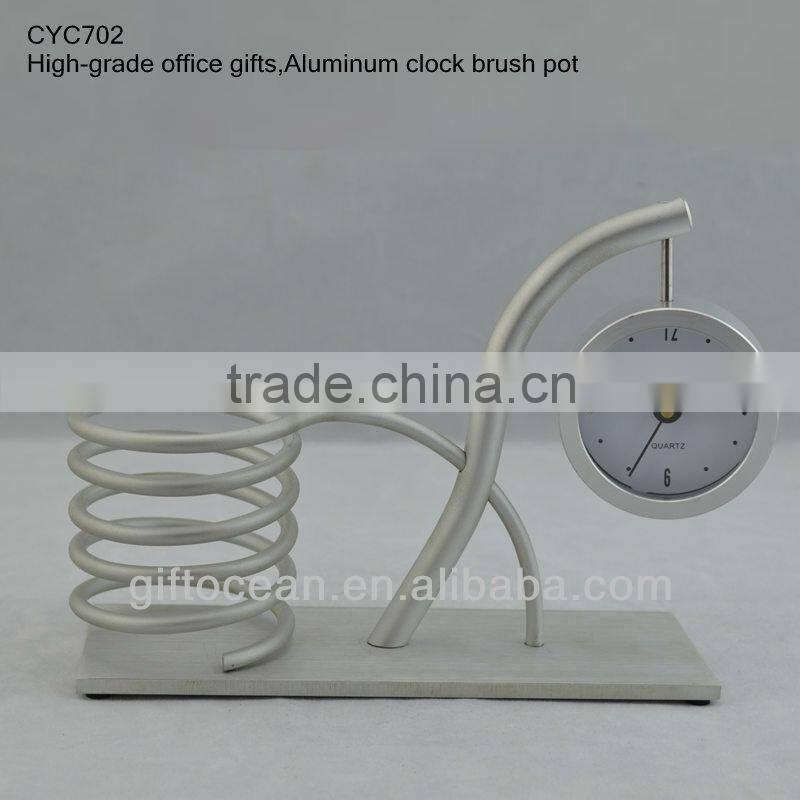 aluminium metal art crafts gift table carriage clocks with penholder