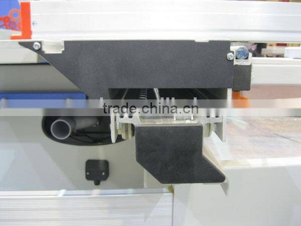 Sliding table saw