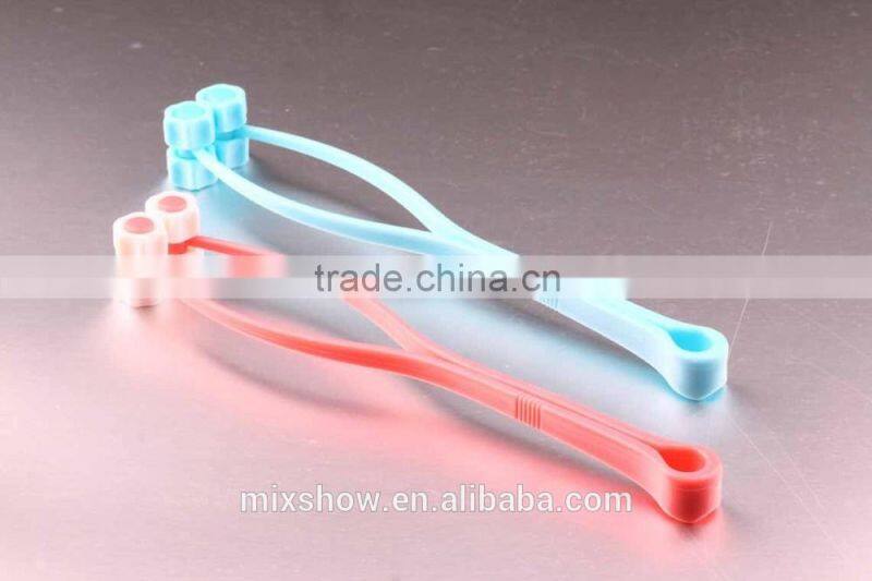 Wholesale small handheld plastic manual massager for promotion gift