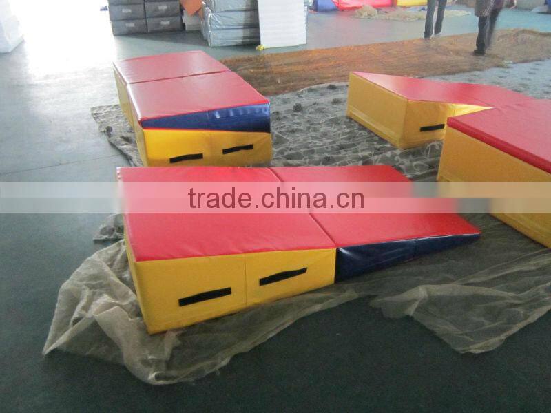 6' x 4' Gymnastics mat High Density Kids Folding Play Incline mat