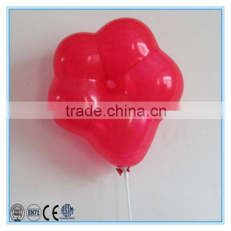 Red flower shape baloon
