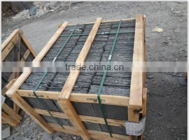 rough edge slate placemat with glass tumbler