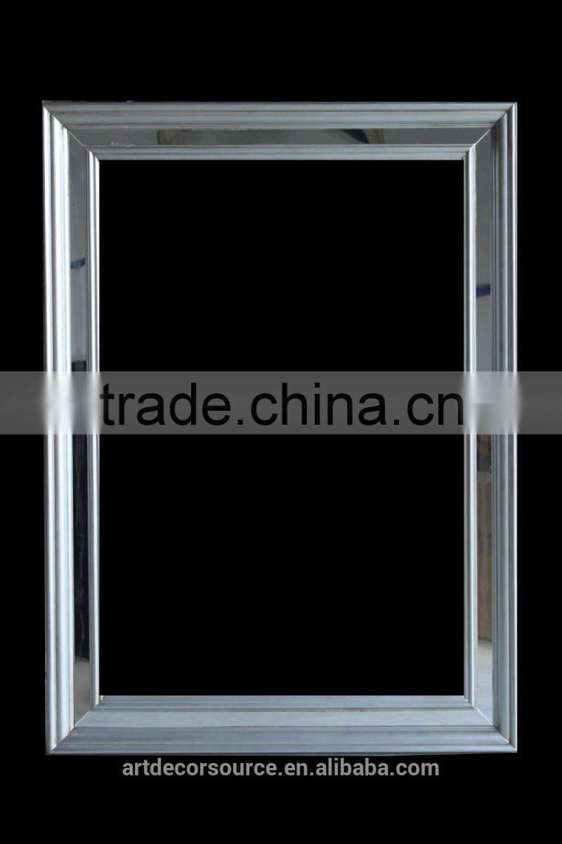 Decorative Wooden Picture Frame with Mirror on Moulding