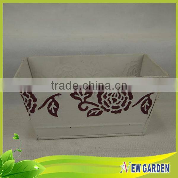 Beautiful metal planter / fancy flowers pot in various size and shape