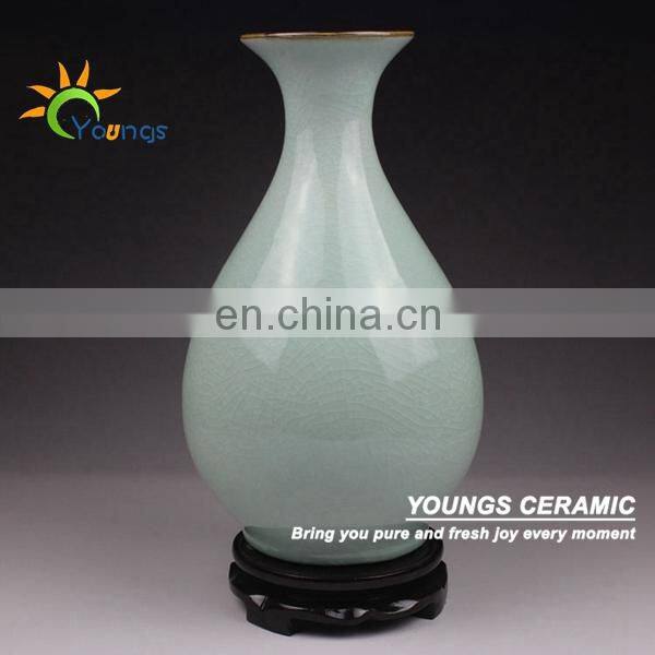 Light Celadon Crackle Chinese Porcelain Vases For Table Lamp