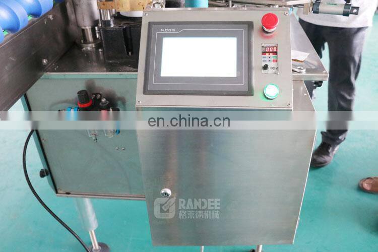 Square bottle wet glue labeling machine for juice wine beer filling bottling line