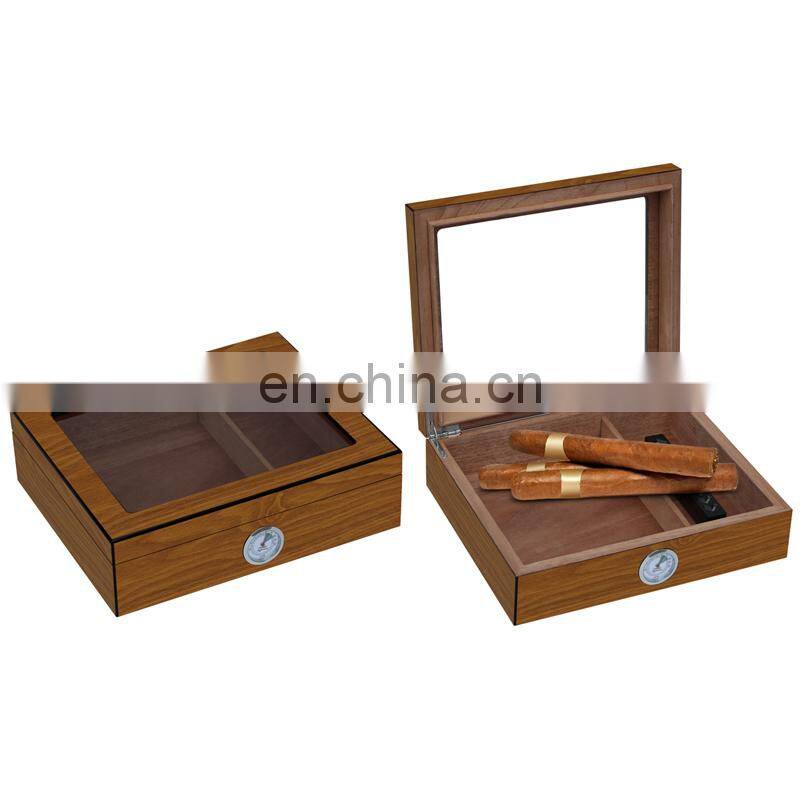 Factory oem glass top handcrafted cedar portable wooden box cigar shop humidor for cigar with humidifier