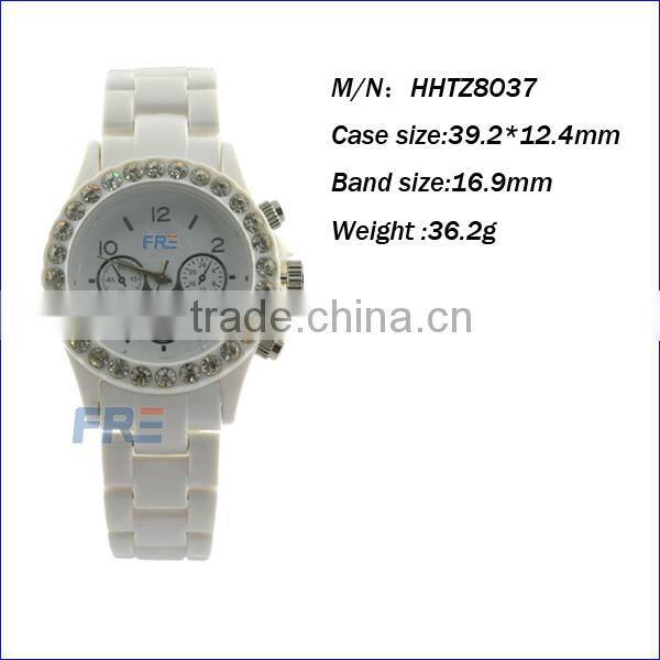 2014 wholesale alloy quartz men watches