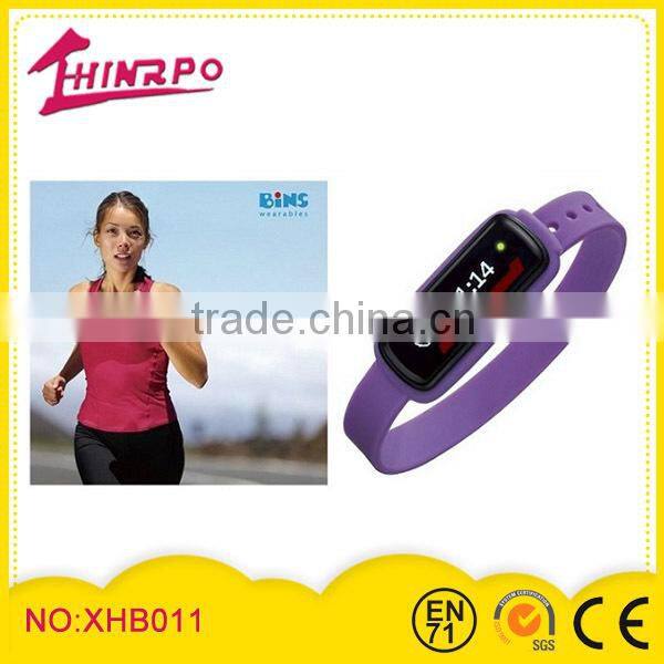 2014 new waterproof bluetooth silicone band wristwatch Track steps distance and calories burnt