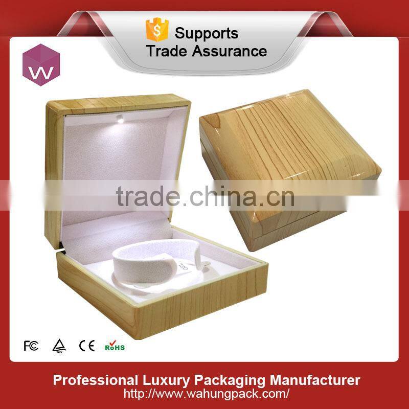 luxury plastic jewelry bangle bracelet box with led light , bangle box with led light