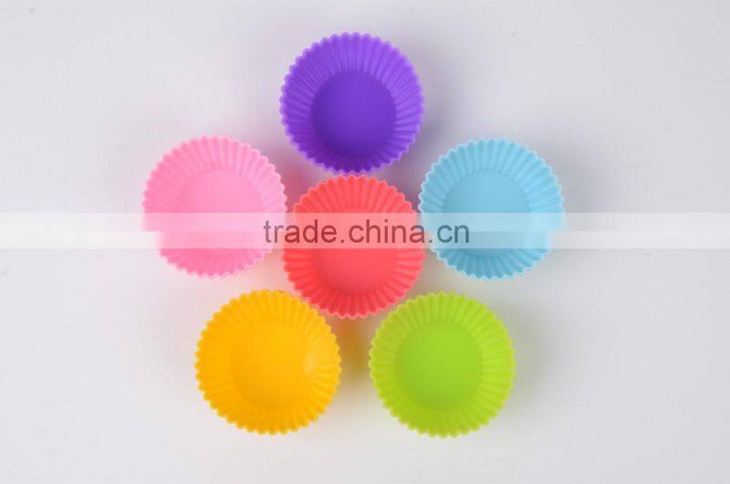 Colorful silicone muffin mold