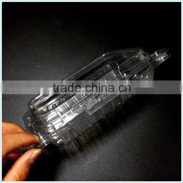 Plastic clamshell packaging