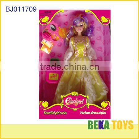 travel pack roca princess toy with beautiful doll with her luggage