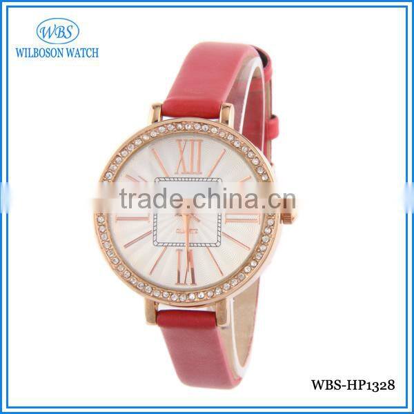 Water resistant quartz strap watch with diamond