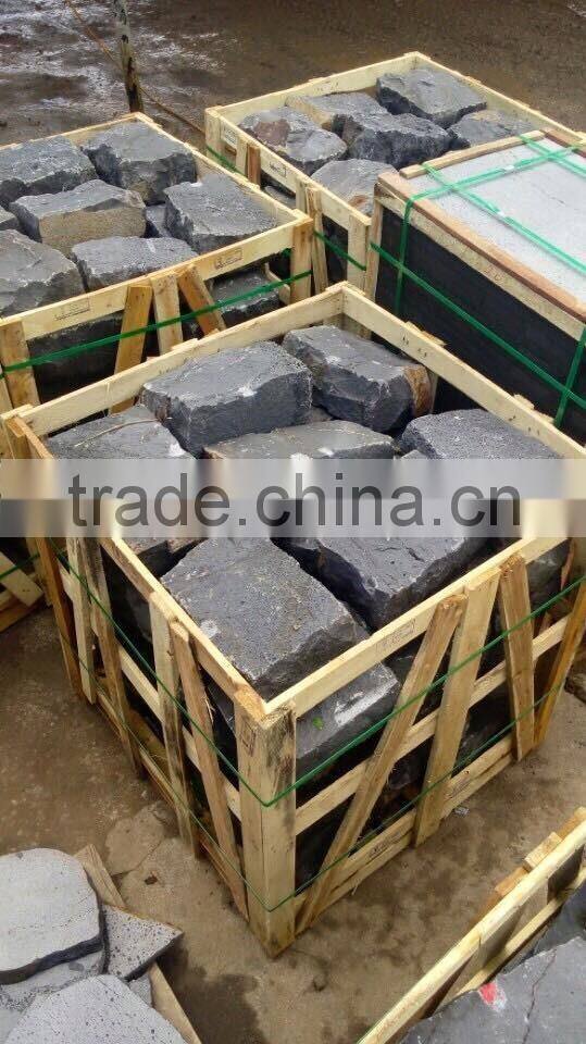 BASALT KERBS/PALISADES
