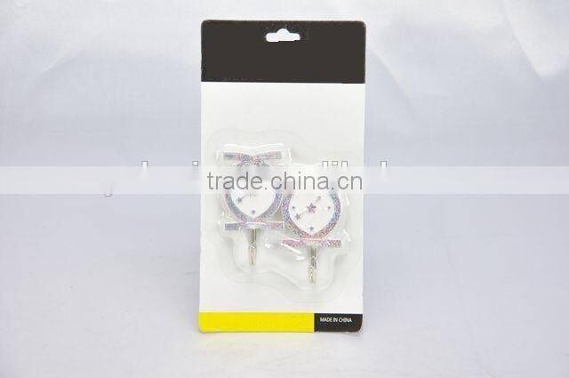 2pc New design clock shape plastic hook
