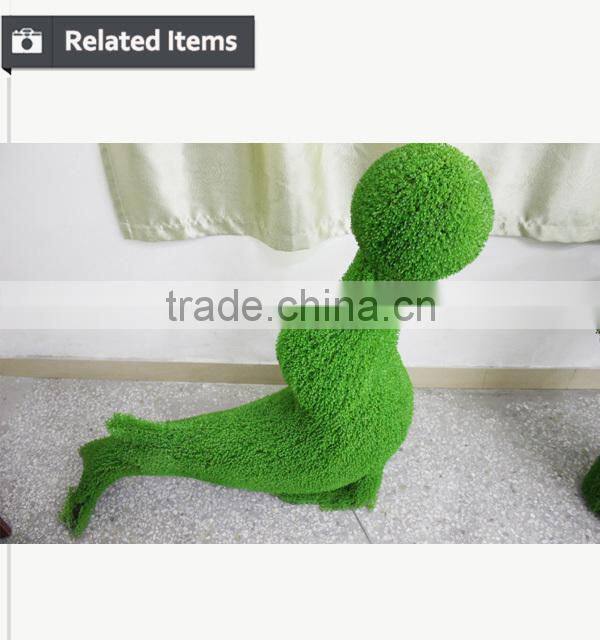 Plastic hedge artificial green grass plant statue