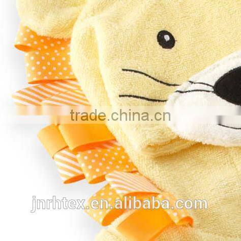 Hotsale cotton terry animal baby bathrobe,custom yellow bathrobe wholesale in china