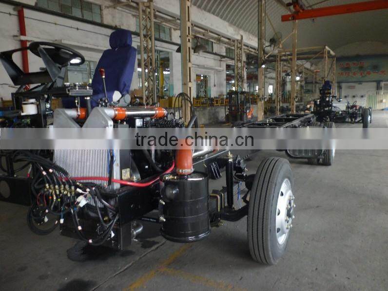 Dongfeng EQ6100K 10m 4x2 bus chassis SL