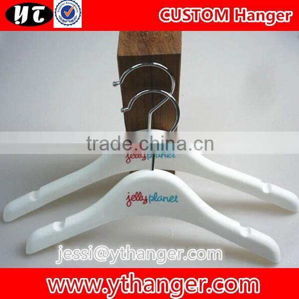 YY0519 baby shops plastic clothes hanger kids fashion clothes plastic hanger