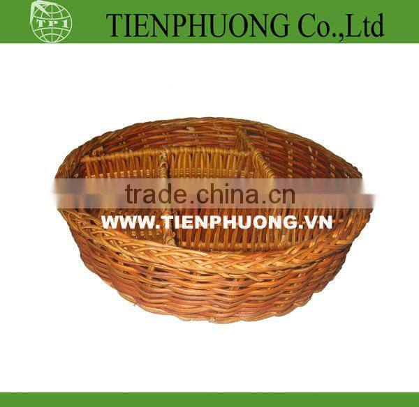wicker divide basket