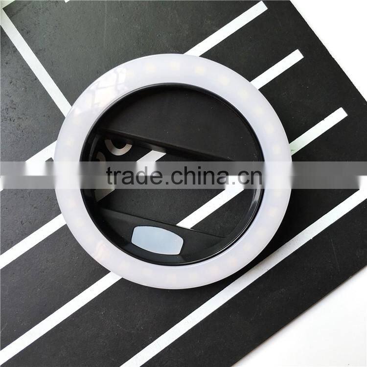 30 LED Clip-on Rechargable Selfie Cellphone Ring Light Supplementary Lighting
